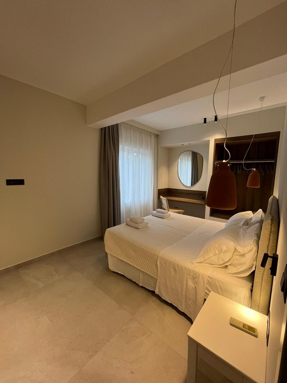 Mediterranean Sea Top Floor Palaiochora Exterior photo